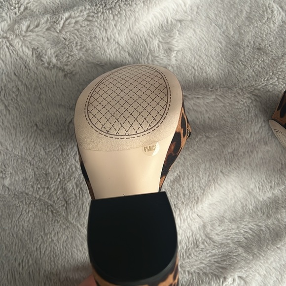jessica simpson leopard block heels - Picture 3 of 3